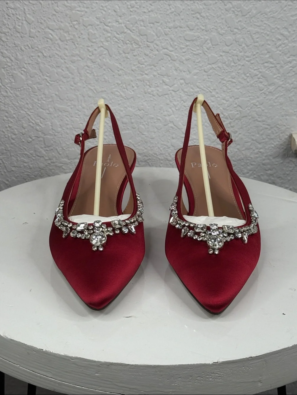 LINEA PAOLO CRYSTAL EMBELLISHED RED SATIN SLINGBACK KITTEN HEELS NIB SIZE 9.5